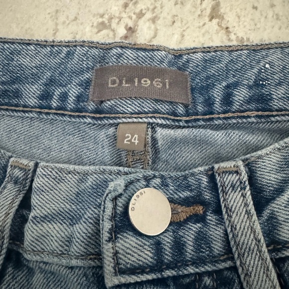 DL1961 Emilie Straight Ultra High Vintage Ankle Super Light Shredded Jeans 24 - Picture 11 of 11